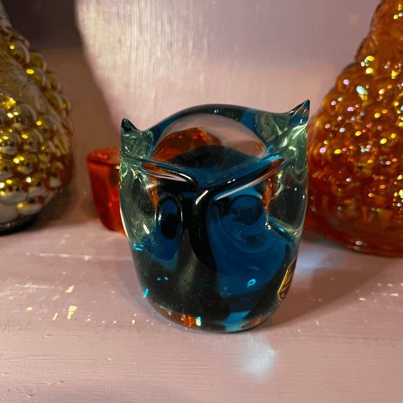 Vintage Kanawha Blue Glass Owl Paper Weight With Sticker - Picture 1 of 5